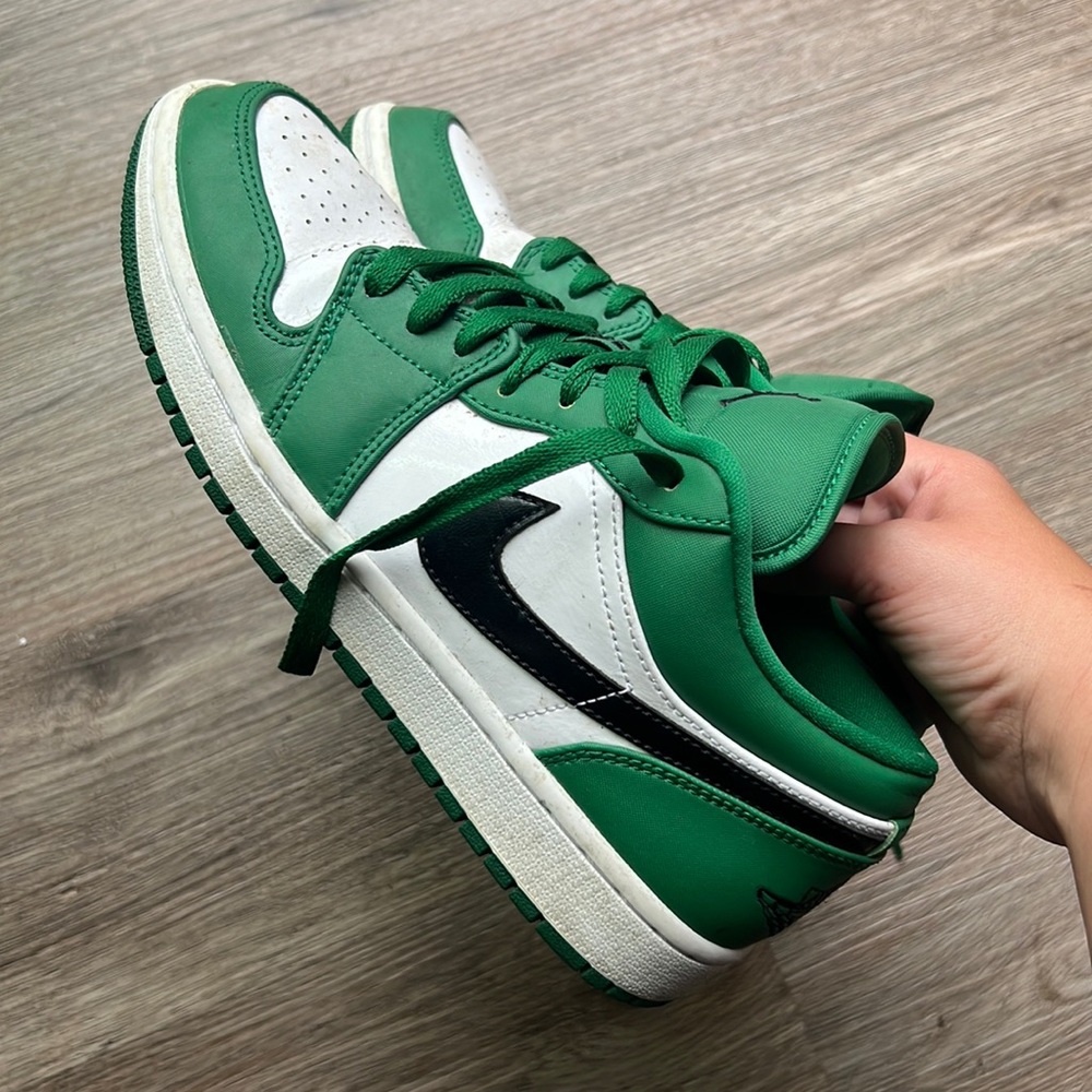Air Jordan 1 Low in Pine Green